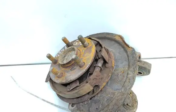 Toyota Avensis T250 Rear wheel hub spindle/knuckle 
