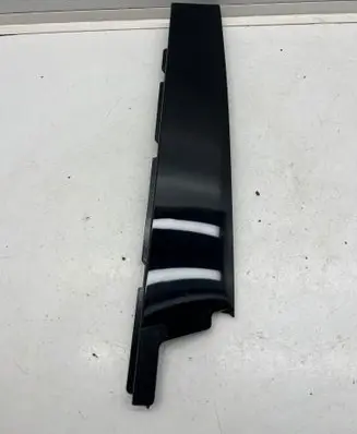 Renault Captur II Front door glass trim molding 802854131R 850162