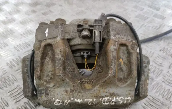 Mercedes-Benz CLS C218 X218 Front brake caliper 5444C60