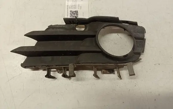 Opel Vectra C Front bumper lower grill 239263762