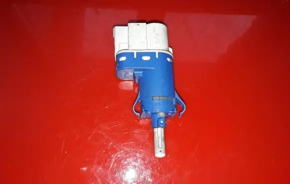 Volvo S60 Brake pedal sensor switch 3M5T9C812