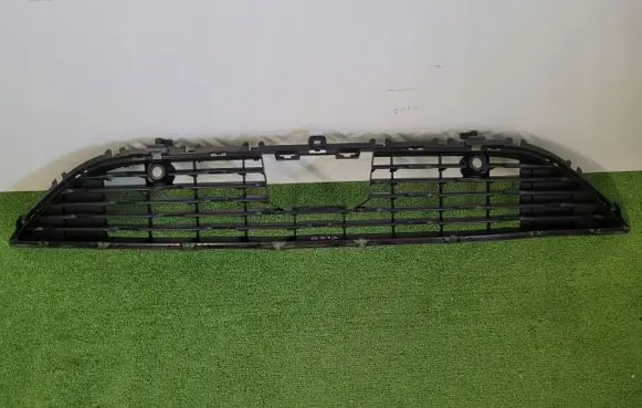 Opel Corsa F Front bumper lower grill 9829832380