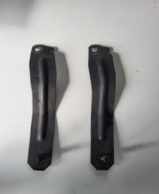 Mitsubishi Pajero Radiator mount bracket DID