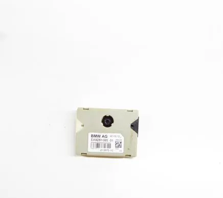 BMW 6 F12 F13 Aerial antenna amplifier 9261095 28304056