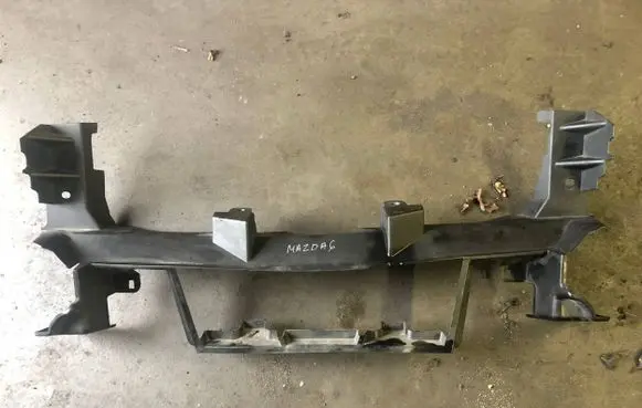 Mazda 6 Intercooler air guide/duct channel GHP9501C1