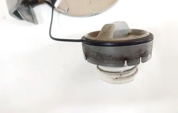 Toyota Yaris Fuel tank filler cap 