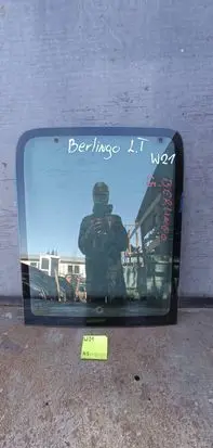 Citroen Berlingo Rear door window glass 1212123