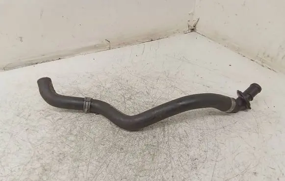 Mercedes-Benz E W211 Engine coolant pipe/hose A2118302615