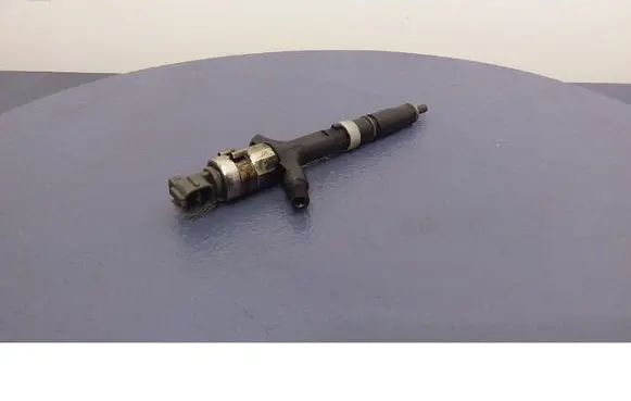 Toyota Corolla E110 Fuel injector 23670-27020