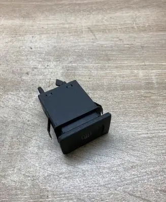 Volkswagen Golf IV Windscreen/window heater switch 1J0959521C