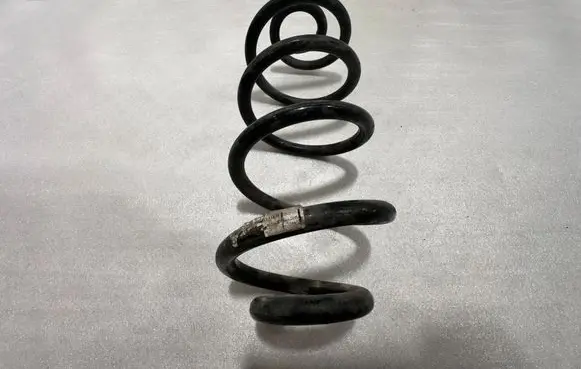 Porsche Macan (95B) Rear coil spring 95B511115M 95B511115