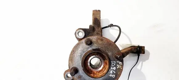 Ford Fiesta Front wheel hub 