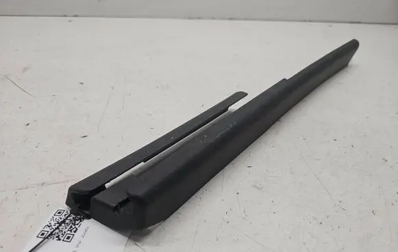 Audi Q7 4L Front passenger seat rail trim 7L0881463