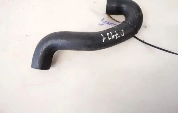 BMW 5 E39 Engine coolant pipe/hose