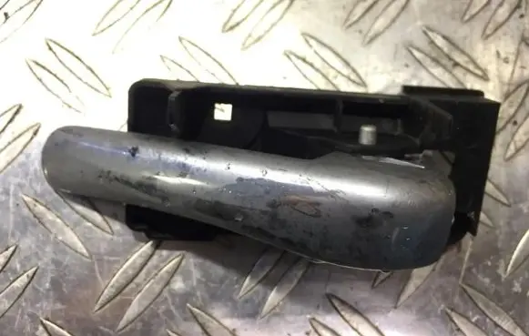 Alfa Romeo 147 Rear door interior handle 46736147