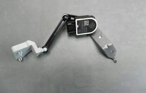 BMW 3 G20 G21 Headlight/headlamp level sensor 6888955