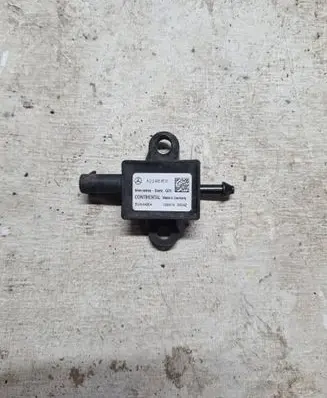 Mercedes-Benz E W212 Airbag deployment crash/impact sensor A2129056501 13041900042 5WK44804