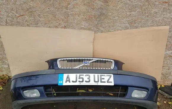 Volvo V70 Front bumper