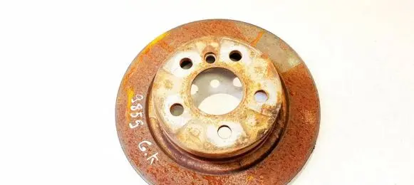 BMW i3 Rear brake disc neventiliuojamas