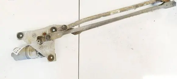 Volvo V50 Front wiper linkage and motor 30699342