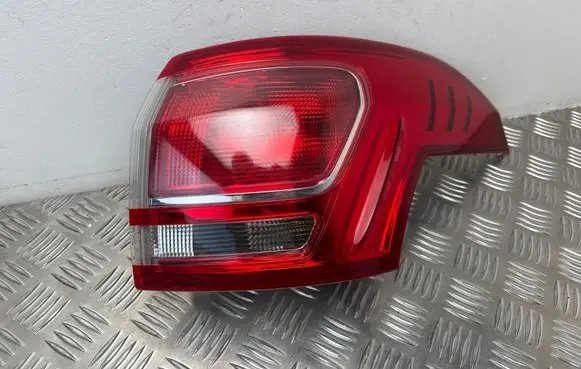 Ford B-MAX Rear/tail lights AV1113404AG 02045099900010
