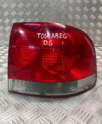 Volkswagen Touareg I Rear/tail lights 7L6945096K