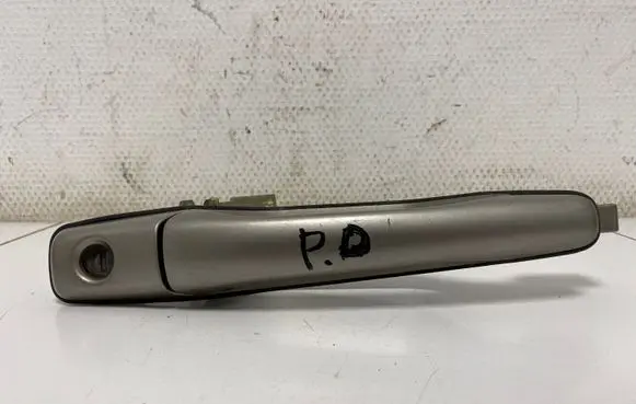 Mitsubishi Grandis Front door exterior handle MR526106 MR5261062