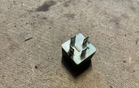 Audi TT Mk1 Other relay 431951253H