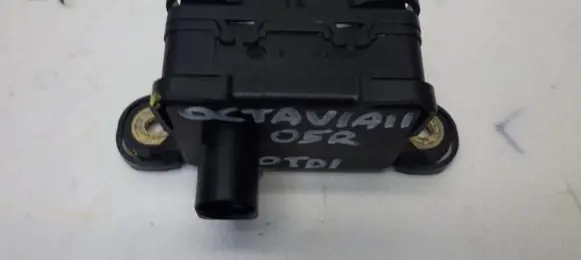 Skoda Octavia Mk2 (1Z) ESP acceleration yaw rate sensor 1K0907655