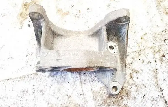 Nissan Leaf I (ZE0) Engine mounting bracket 160914b012