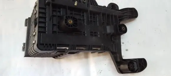 Battery box tray