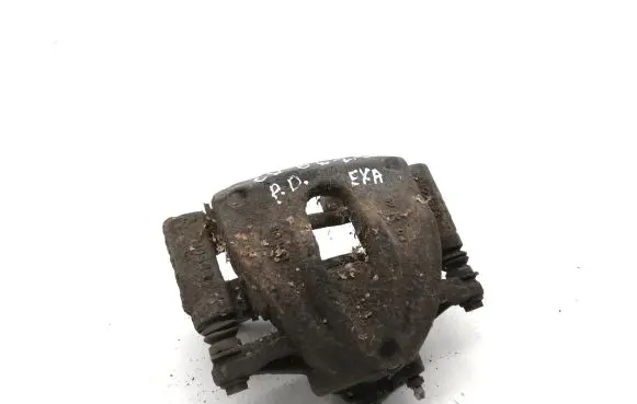 Toyota Corolla Verso E121 Front brake caliper