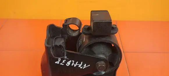 KIA Sorento Gearbox mounting bracket D4HB