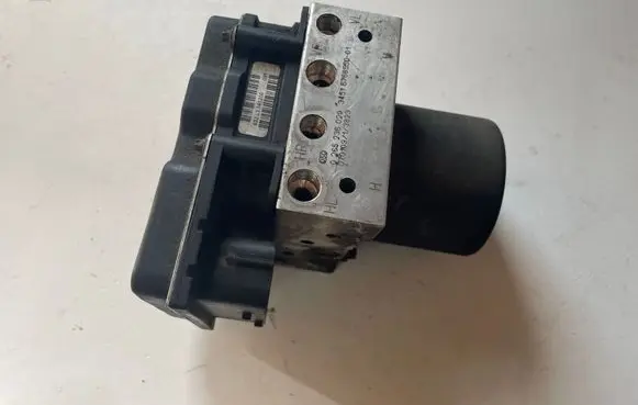 BMW 5 E60 E61 ABS Pump 0265236020 6777797 6777799