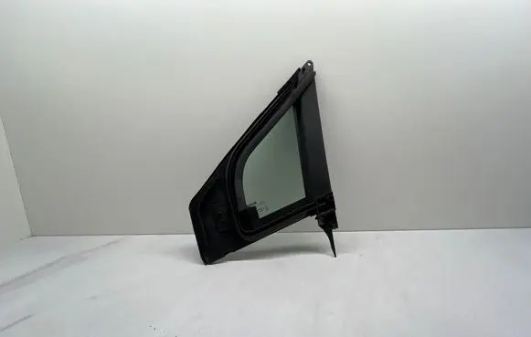 Renault Captur II Front door vent window glass four-door 802625644R