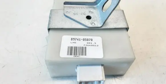 Toyota Avensis T250 Door control unit/module 8974105070 73668012