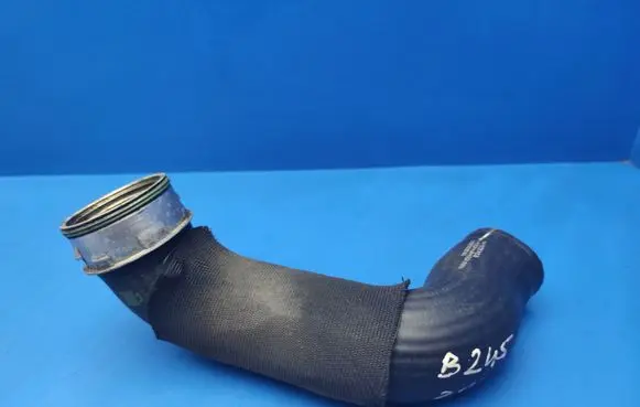 Mercedes-Benz A W169 Intercooler hose/pipe A1695280482
