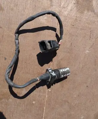 Volvo XC90 Crankshaft position sensor 0296000650
