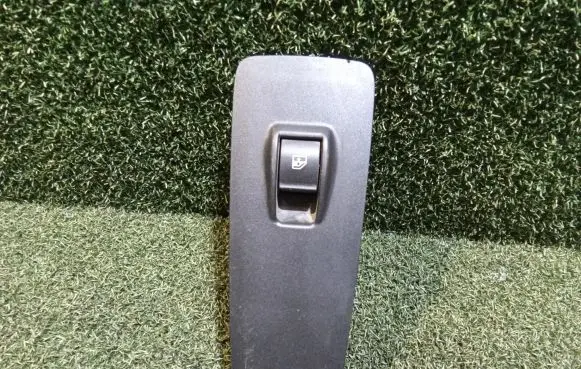 Peugeot Boxer Electric window control switch 07355329060
