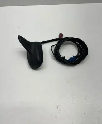 Audi TT TTS Mk2 Aerial GPS antenna 8J8035503A