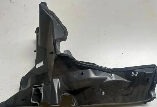 Jaguar XE Other engine bay part GX736D057BE GF14A UPGF30