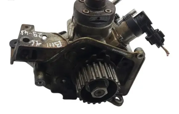 Peugeot Partner Fuel injection high pressure pump 9688499680 0445010516