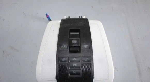 Mercedes-Benz E W212 Front seat light A2076804950