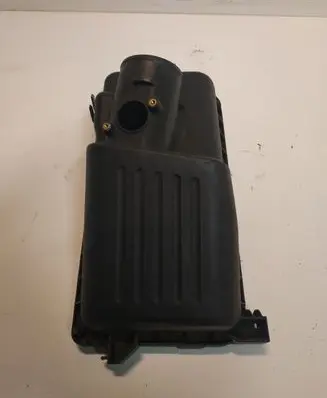 Toyota Avensis T250 Air filter box cover 177050G011