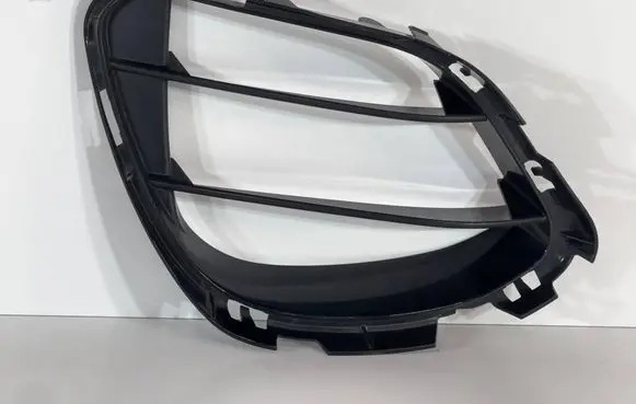 Mercedes-Benz CLA C118 X118 Front bumper lower grill A1188858101 15361264