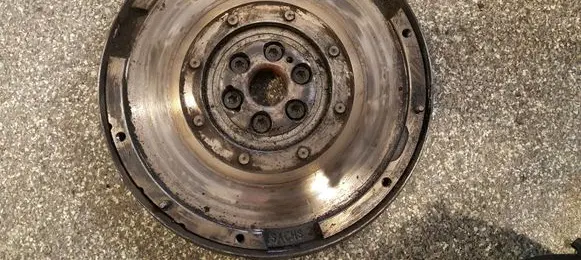 Ford Focus C-MAX Dual mass flywheel 