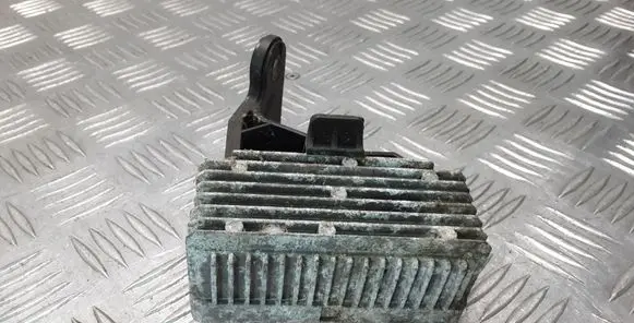 Glow plug pre-heat relay
