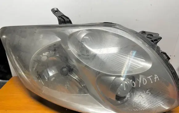 Toyota Auris 150 Headlight/headlamp 89901943 81110024702888 89901357