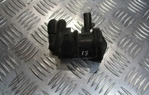 Chrysler PT Cruiser Valve vacuum 