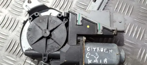 Citroen C3 Front door window regulator motor 400619F